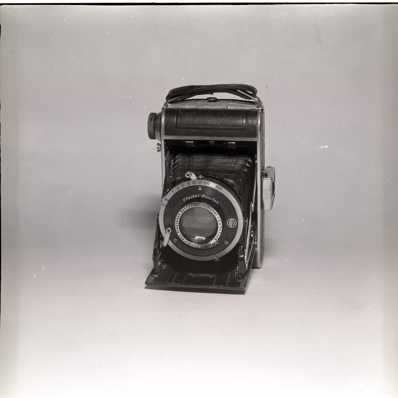 Klappkaamera "Compur"