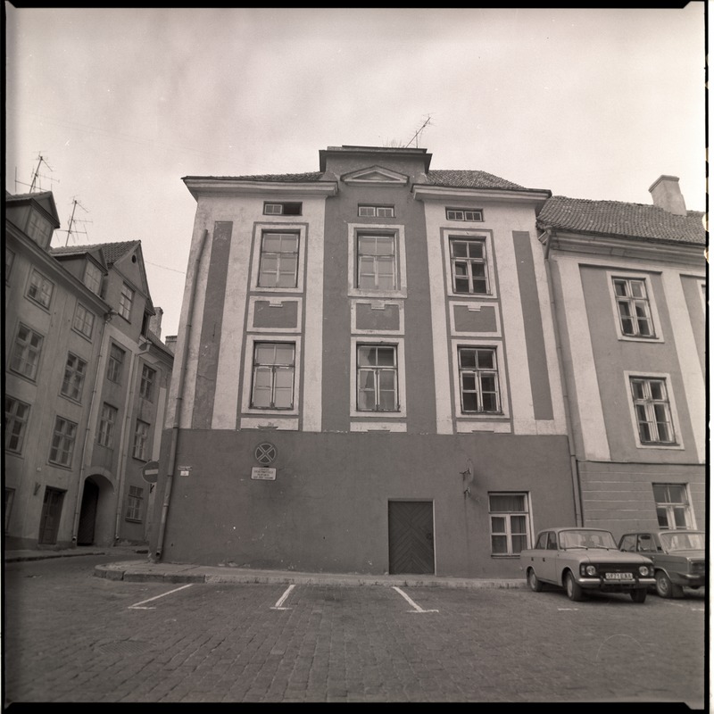 Tallinn, Lossi plats 3 hoone.