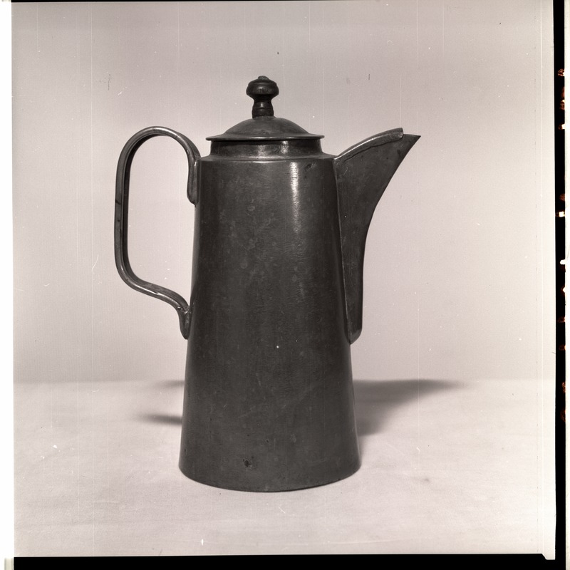 Kohvikann, autor Jüri Taumi 1920. aastal.