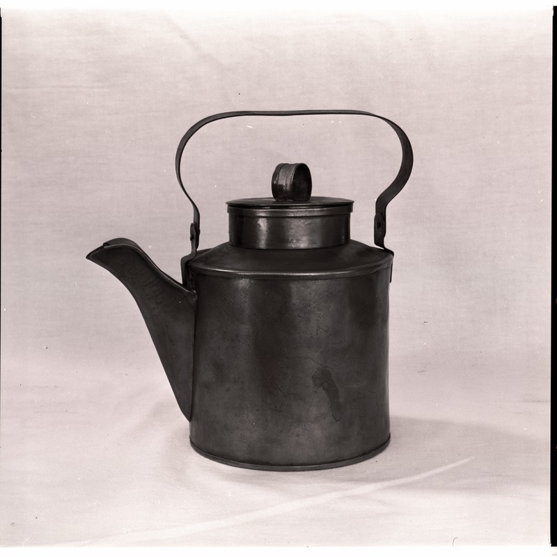 Teekann 19./20. sajandi vahetusest.