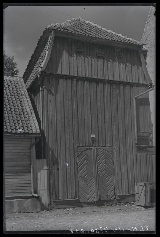 Pärnu, puust hoone.