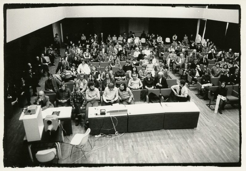 Tallinna seminar 25.-26.04.1980. Esireas vasakult: Lennart Meri, Jüri Renter, Koit Komissarov, Tiit Kaljundi, Ignar Fjuk, Leonhard Lapin ja Mati Unt