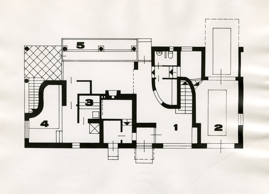 Eramu Tallinnas / Blumfeldti maja, projektifoto ja 1. korruse plaan. Arhitektid Vilen Künnapu ja Mari Kurismaa