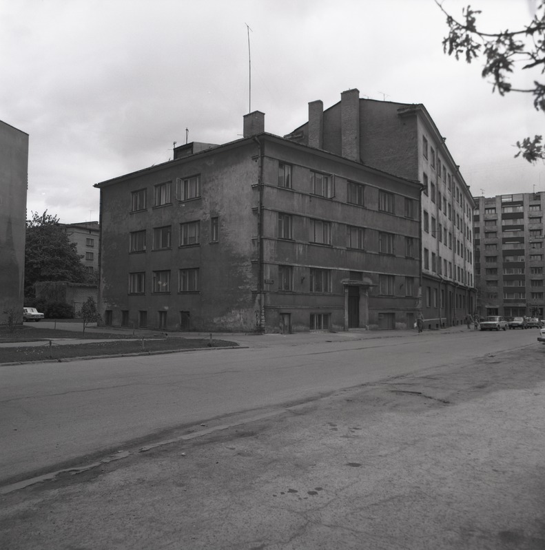 Korterelamu Tallinnas Hospidali 4, vaade hoonele. Arhitekt Karl Tarvas