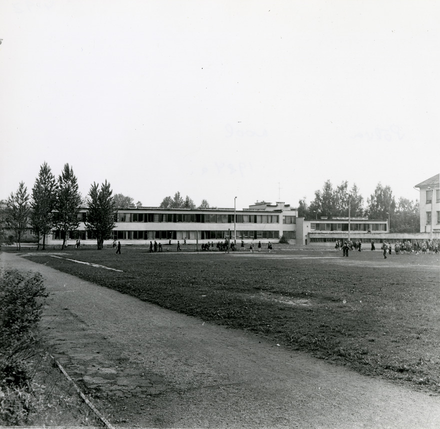 Põlva koolimaja, üldvaade
