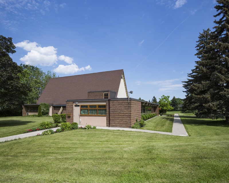 Matteuse luterlik kirik 3159 Lawrence Avenue E Scarborough's. Välis-Eesti arhitekt Michael / Mihkel Bach