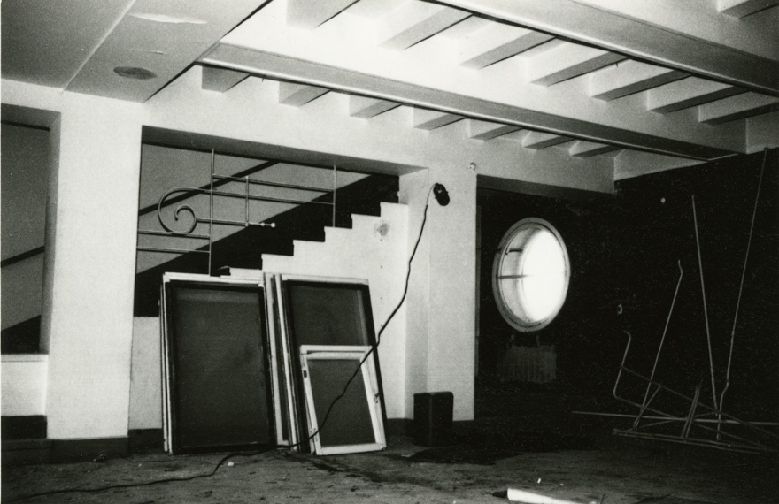 Pärnu rannahotell rekonstrueerimistööde ajal, III korruse fuajee vaade. Arhitektid Anton Soans, Olev Siinmaa; rekonstrueerimisprojekt Ell Väärtnõu, Andres Ringo