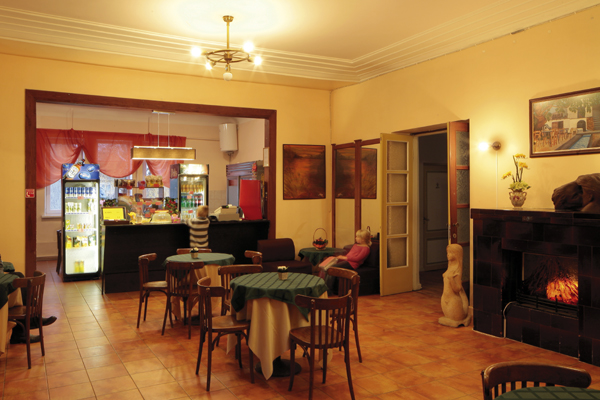 Rääma noorteühingu "Noorus" seltsimaja, interjöör. Arhitekt Olev Siinmaa