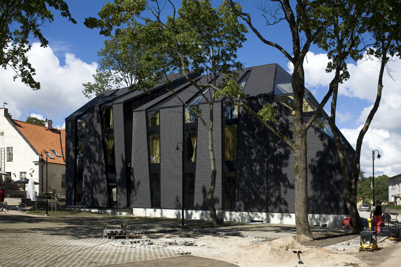 Arensburg Boutique hotell ja spa Kuressaares, vaade hoonele. KOKO Arhitektid: Margit Kärner (Aule), Raivo Kotov, Lea Laidra, sisearhitekt: Liisi Murula