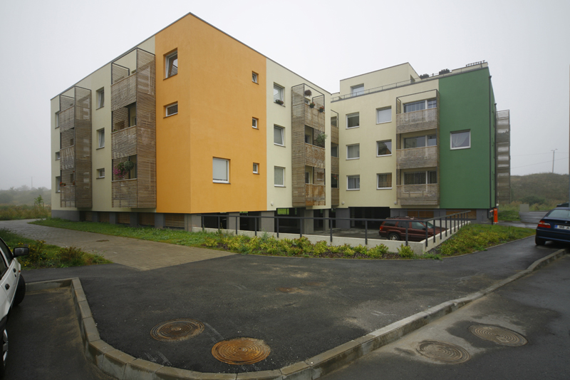 Elamukvartal Lasnamäel Priisle tee ja Narva mnt vahel, vaade. Arhitektuuribüroo R-Konsult