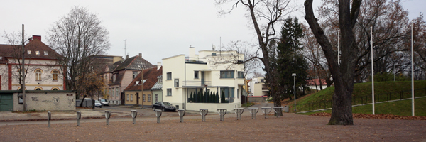 Olev Siinmaa eramu Pärnus, panoraamvaade hoonele. Arhitekt Olev Siinmaa