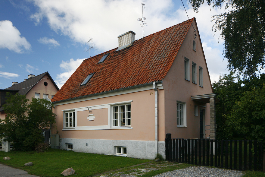 2-4 korteriga elamud Sirbi tänaval Tallinnas. Arhitekt Roman Koolmar