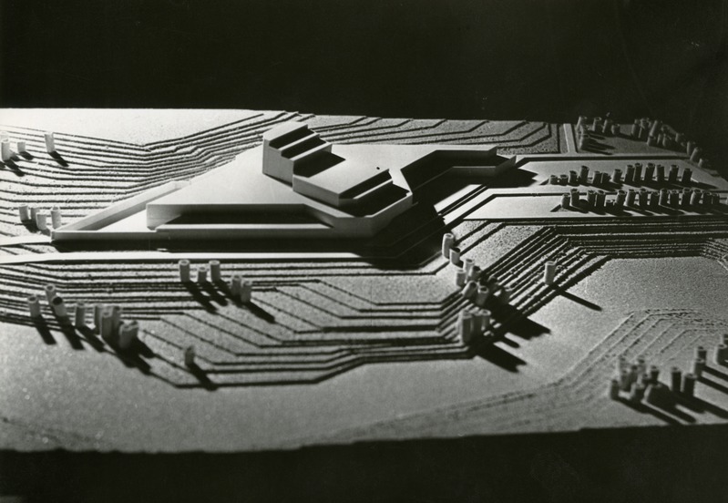 Ugala teater Viljandis. Arhitektuurivõistluse II preemia. Maketifotod. Arhitekt Henno Sepmann, 1969