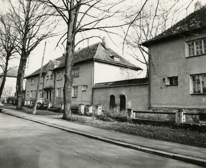 Pelgulinn: Kolde pst 11-17, arhitektid Eugen Habermann ja Herbert Johanson