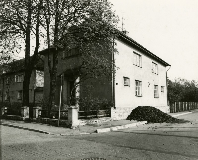 Pelgulinn: Kolde pst 25a. Arhitektid Eugen Habermann ja Herbert Johanson