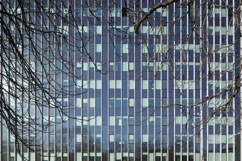 Uus Raadiomaja. Vaade värskelt renoveeritud hoone fassaadile. Arhitektid Jüri Jaama ja Ado Eigi