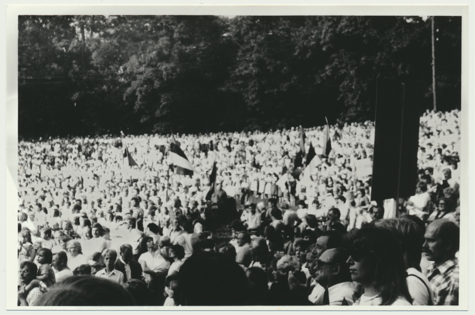 foto, Viljandi, Rahvarinne, miiting 1988 foto Peeter Hunt