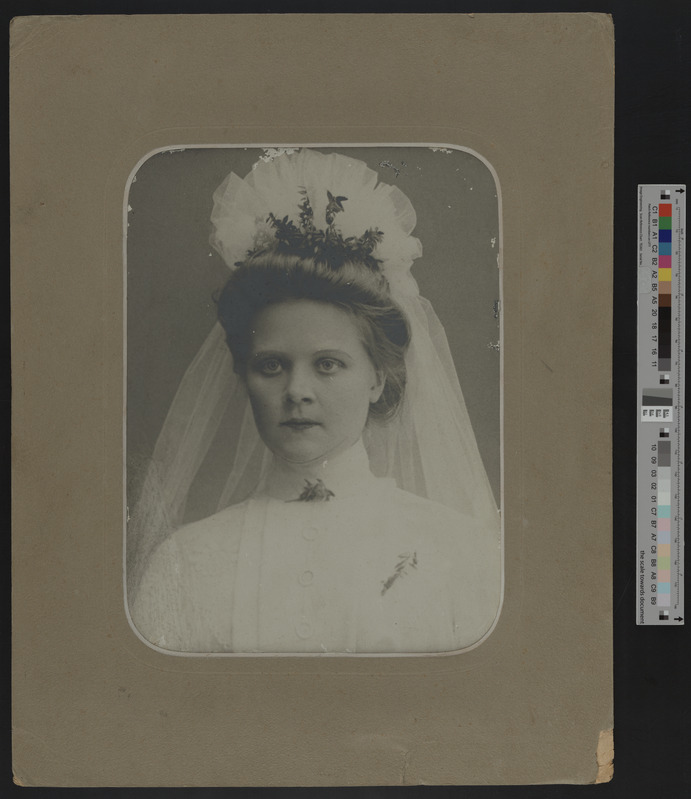 foto, Mari Elbrecht (sünd Ehrenpreis), pruudilooriga u 1907