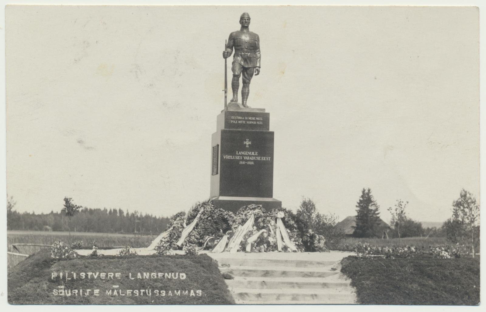 foto, Eesti Vabadussõjas langenute mälestussammas Pilistveres 1931