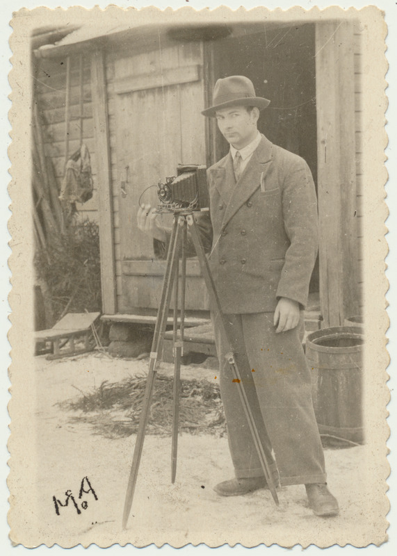foto mees, fotoaparaat, 1937 Viljandimaa (?)
