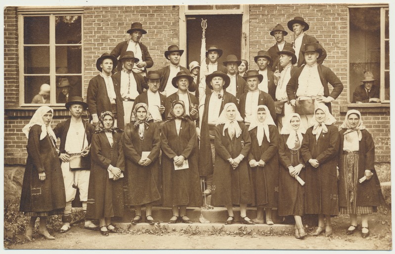 foto grupp rahvariietes, mulgi kuued, Viljandi laulupidu 1934 foto A.Järvekülg