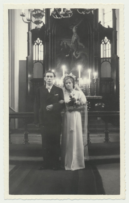 foto noorpaar Laine ja Harry, 1955 Viljandi Pauluse kirik