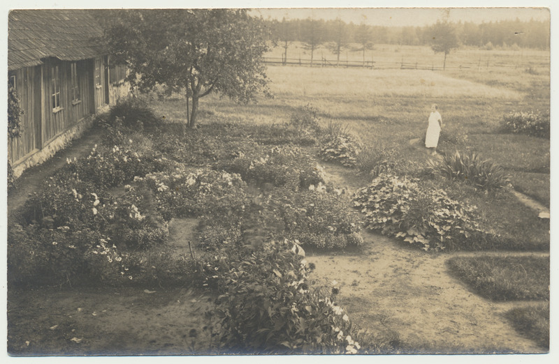 foto Kõpu khk Tipu kool (endine kõrts), aed 1927