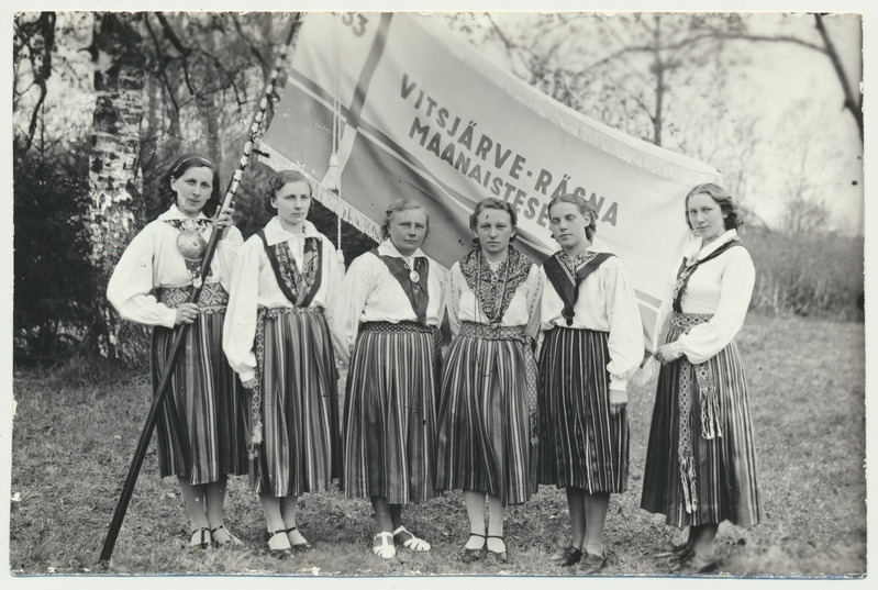 fotokoopia Pilistvere khk Vana-Põltsamaa v Vitsjärve-Räsna Maanaisteselts, grupp, lipp u 1935