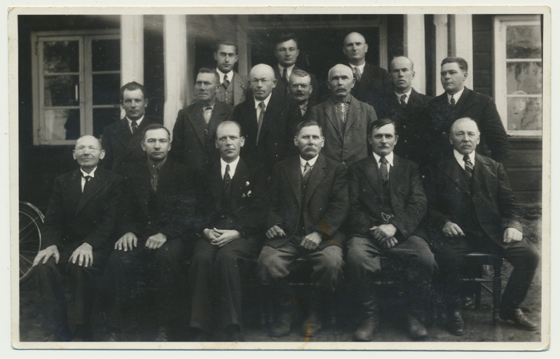 foto Jõgeveste viimane vallavalitsus, volikogu, grupp sh vas.4. vallavanem J.Päss, 1938