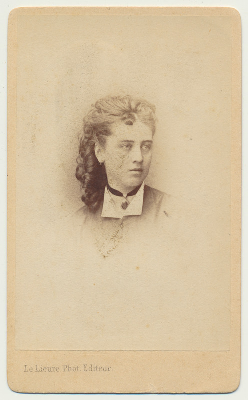 foto, Sophie (Sonnia) Wilhelmina Dorothea von Meyendorff u 1880 foto H. Le Lieure, Turin (Torino)