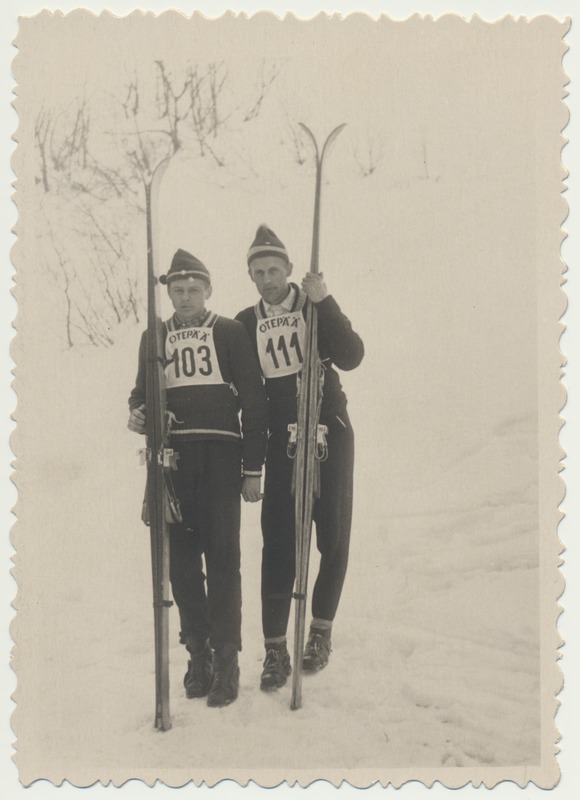 foto, viljandlased Otepääl võistlemas, Jaan Purik ja Arne Visnap, u 1965, suusahüpped?