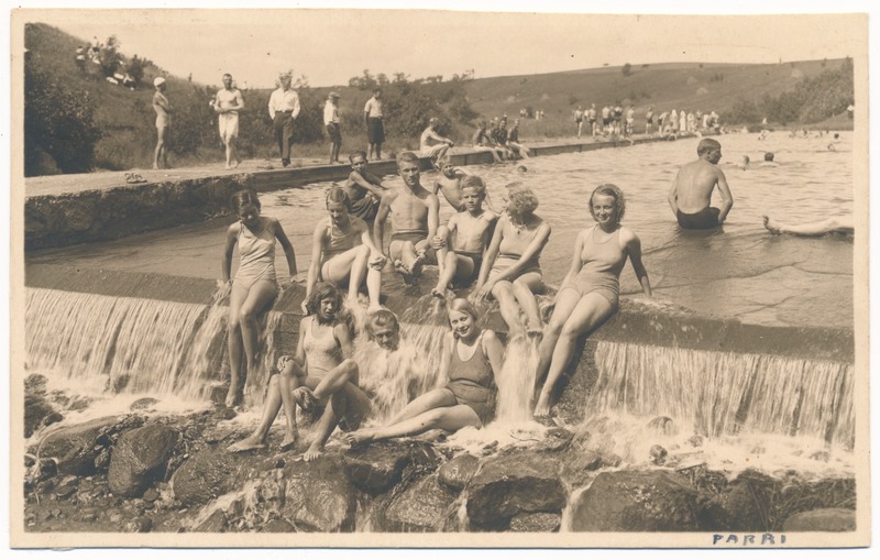 foto Viljandi, Uueveski, bassein, suvitajad 1934 foto T. Parri
