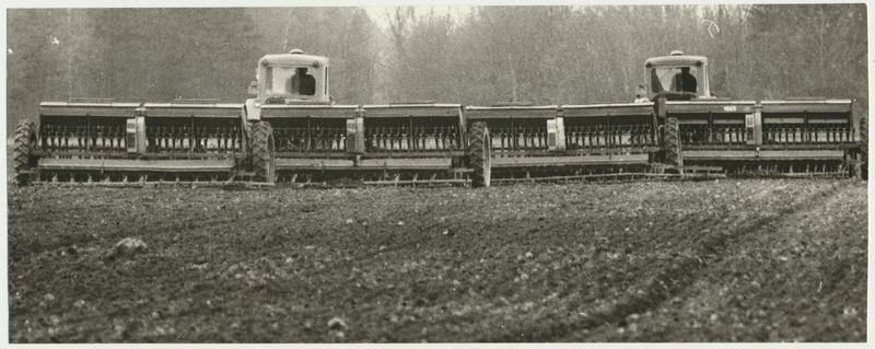 foto Viljandimaa, kevadkülv Vambola kolhoosis, 1977 F E.Veliste