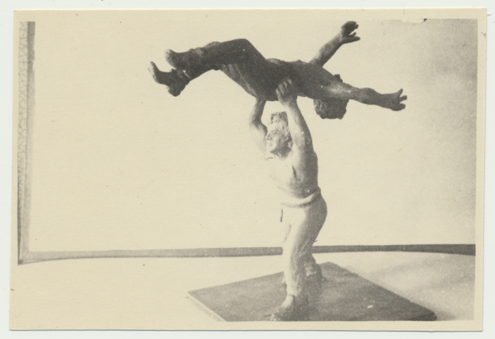 foto Viljandi muuseum, kunstinäitus  1952 foto T.Parri