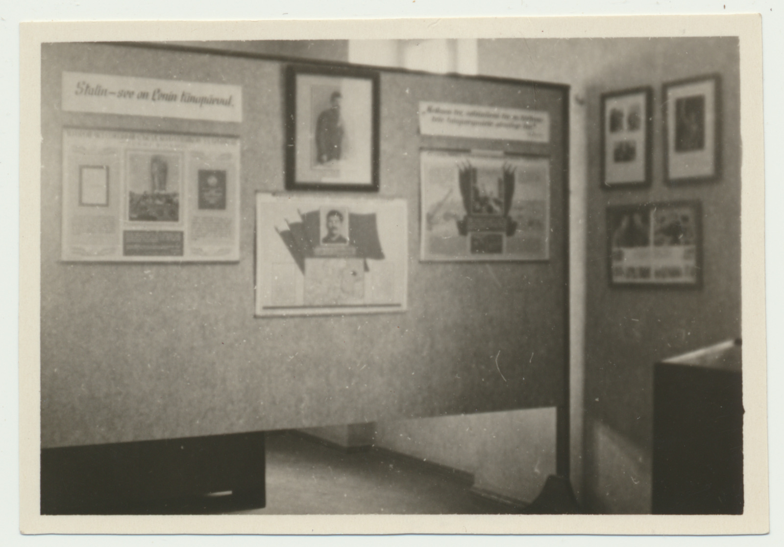 foto Viljandi muuseum, näitus J.V.Stalini elu ja tegevus, 1950 foto T.Parri