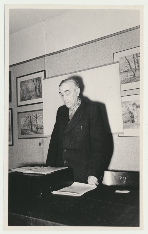 foto Viljandi muuseum, kodu-uurimisring, esineb Kaarli Naanuri 1959 foto L.Vellema