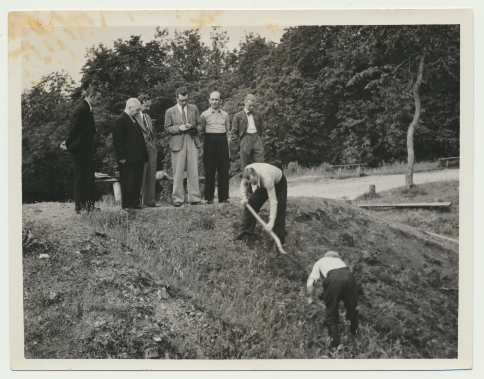 foto Viljandi lossimäed, arheoloogilised väljakaevamised 1939 foto A.Kiisla