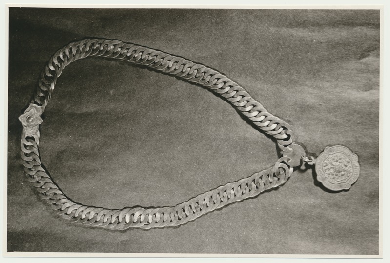 foto Viljandi muuseum, vallavanema ametiraha, VM 7266, 1960 foto R.Maran