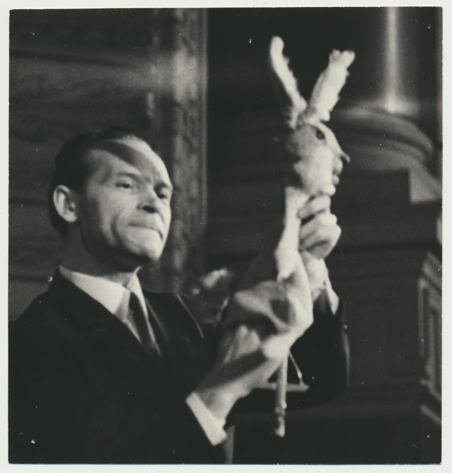 foto Viljandi Isetegevuslik Nukuteater, kohtumine, Ferdinand Veike u 1970 foto E.Veliste