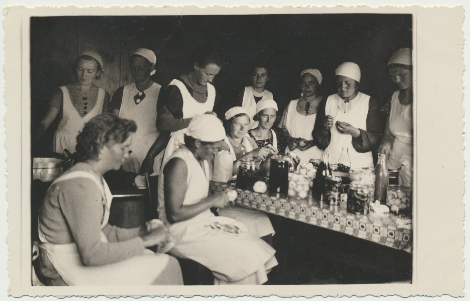 foto, kokanduskursus, hoidiste valmistamine, Uue-Võidu v, u 1937