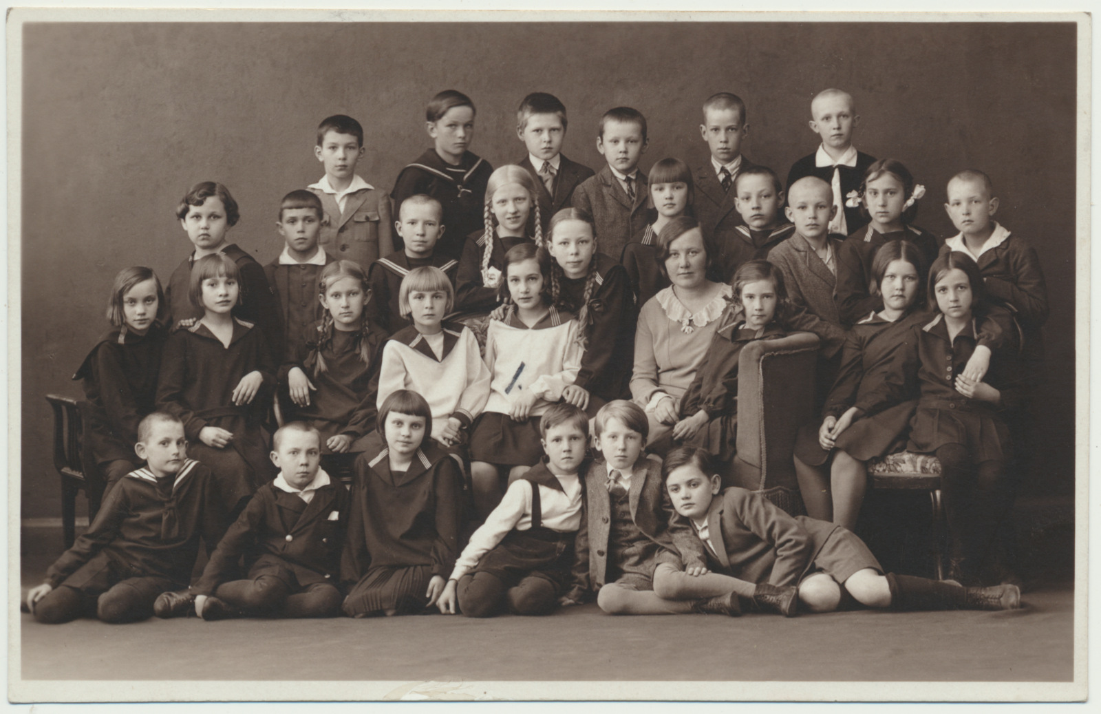 foto Viljandi EHS-i kool, grupp 1931 F J.Riet