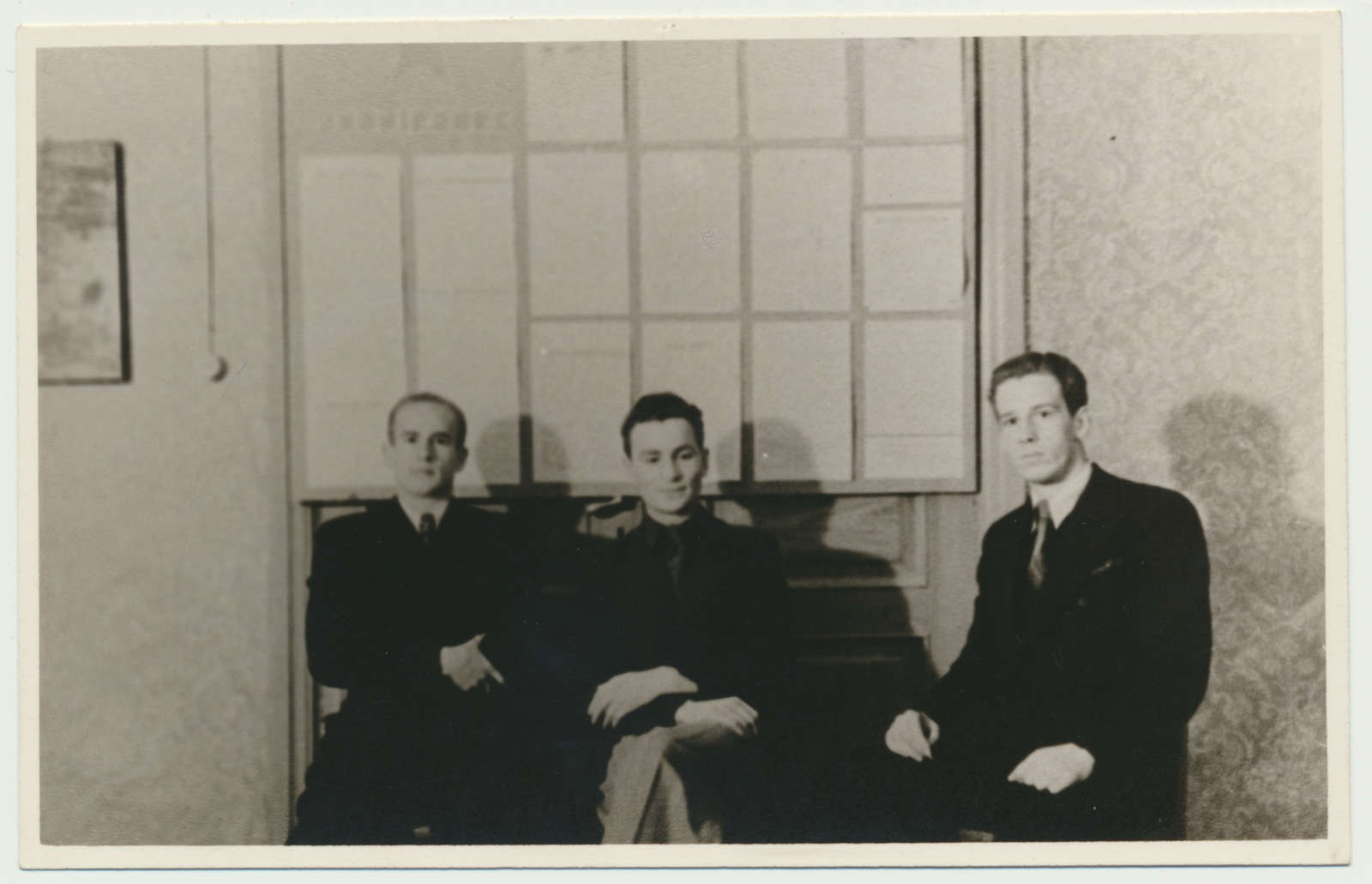 foto Viljandi, komsomol'i töötajaid Tinn, Naber, Sepp, 1944