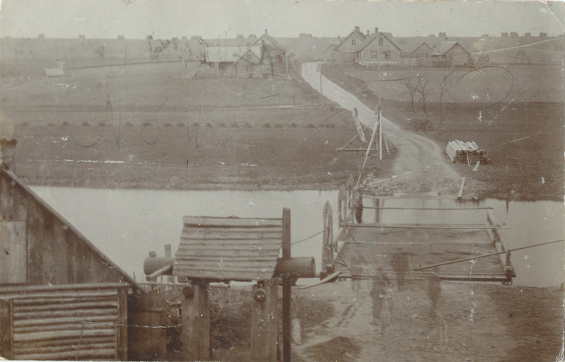 Vaade Roobe (Jõgeveste) parvele Väikesel Emajõel