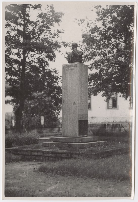 Albu ausammas ja saamislugu