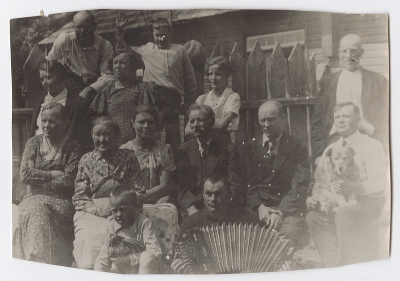 Vanad fotod Järva- Madise kandi elanikest