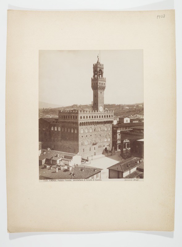 Palazzo Vecchio Firenzes (13. saj.) (arh. Arnolfo di Cambio)