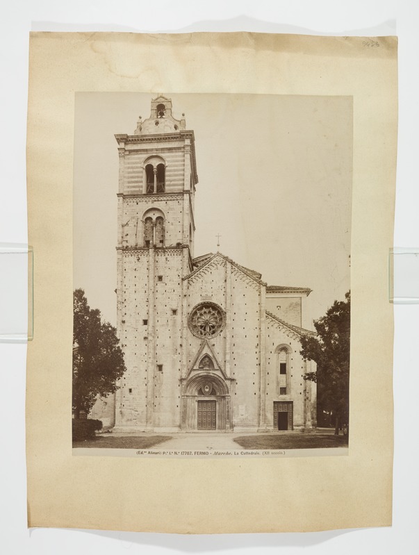 Katedraal Fermos (XII saj.)