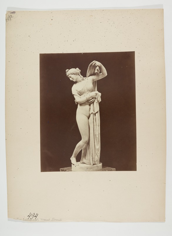 Aphrodite skulptuur Napoli Rahvusmuuseumis