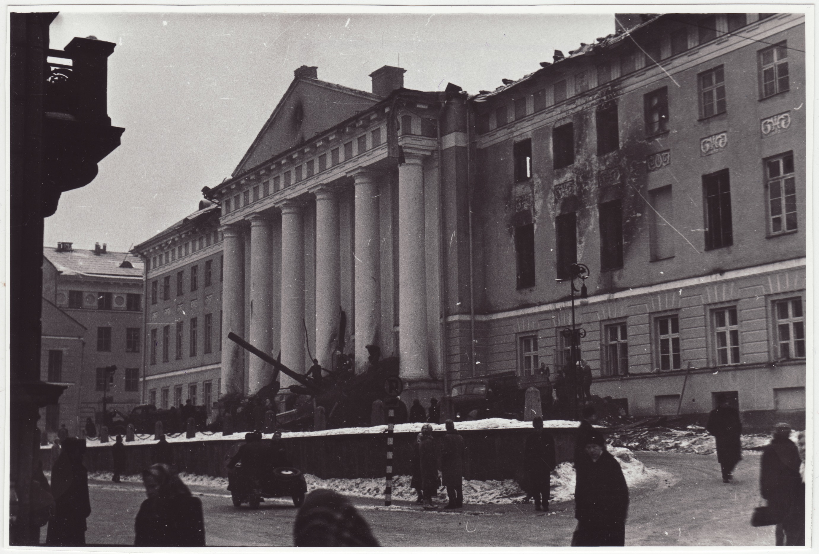 Tartu Ülikooli peahoone pärast tulekahju: osa paremast tiivast, 1965.a.