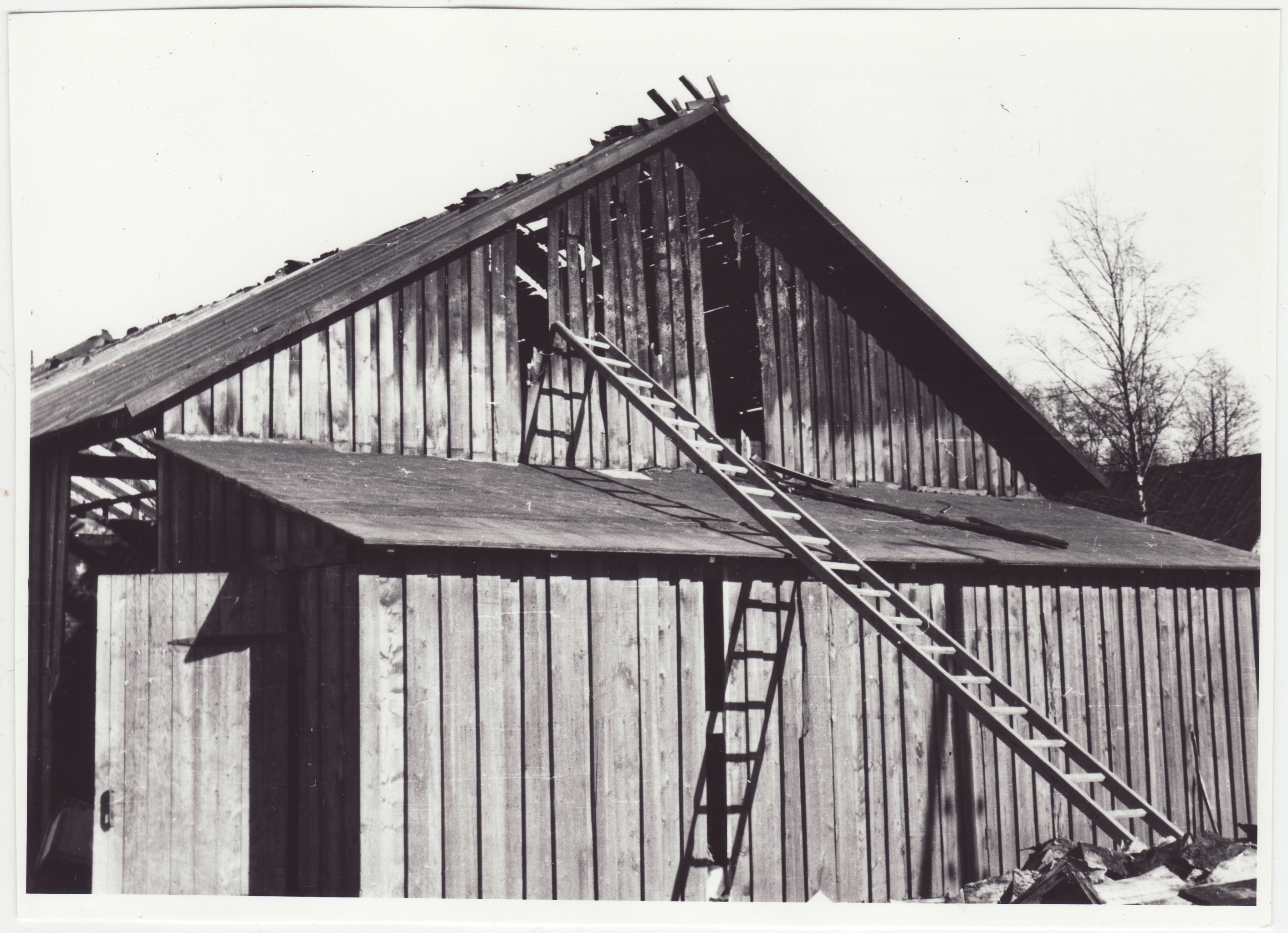 Pirita tee Tubaka ladu pärast tulekahju: laohoone otsavaade, 1950.a.